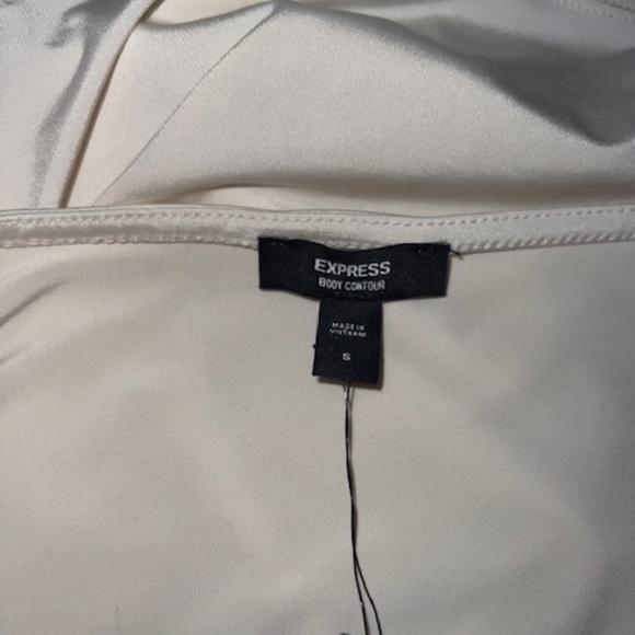 NWT Express Body Contour Compression V-Neck Long Sleeve Bodysuit - Picture 3 of 4